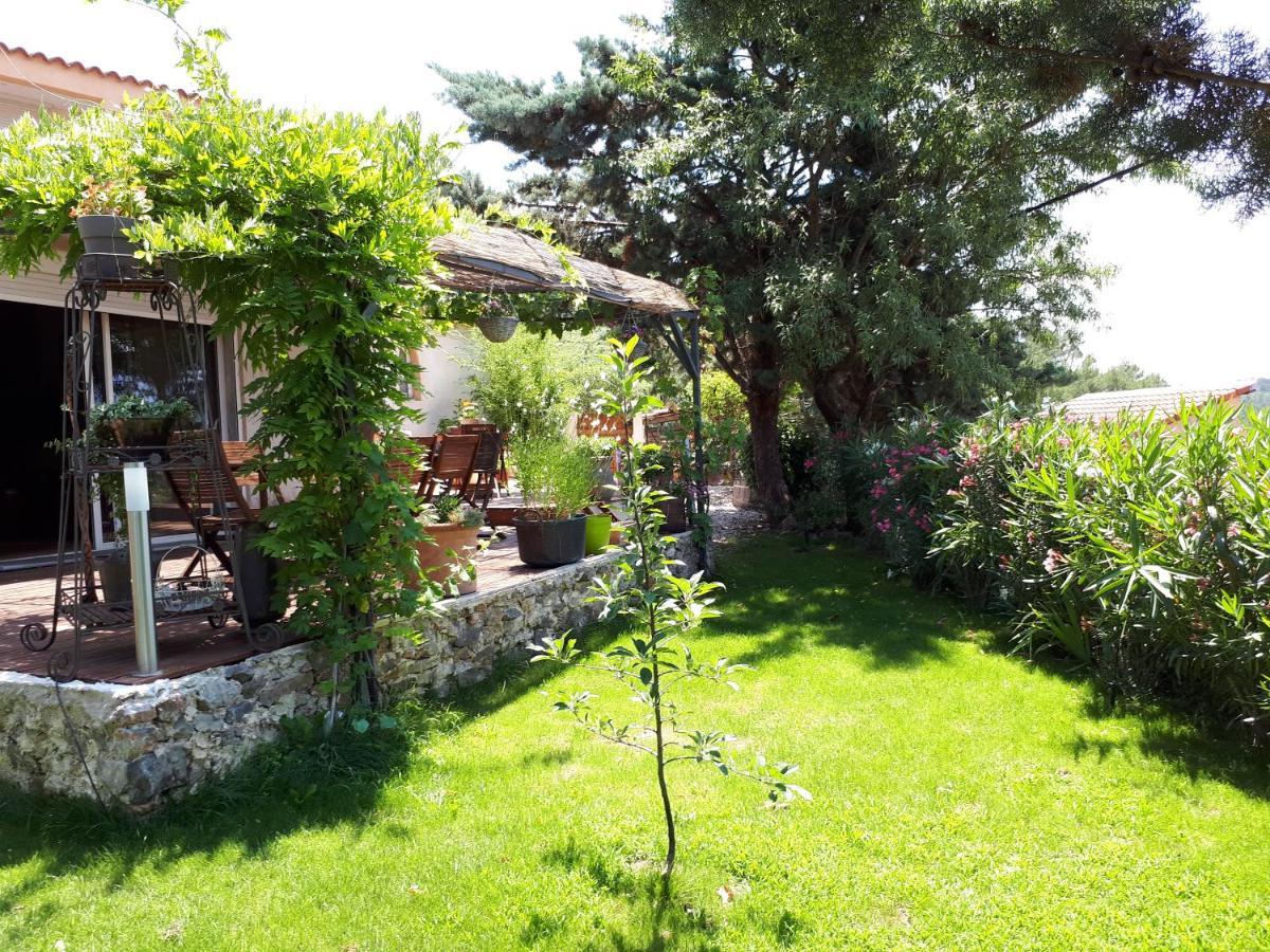 مبيت وإفطار Flassans-sur-Issole Chez Patricia & Denis المظهر الخارجي الصورة